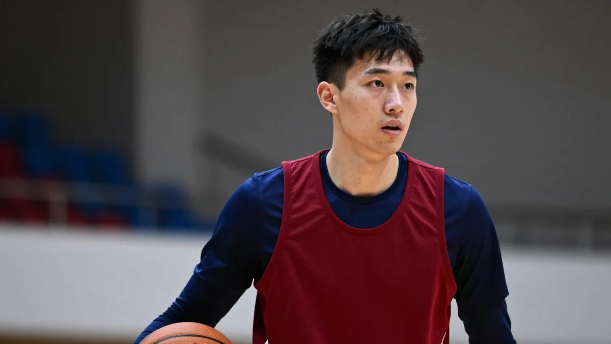 The Detroit Pistons sign John Collins to replace Tobias Harris